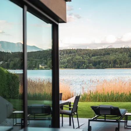 Seegefluester Villa *