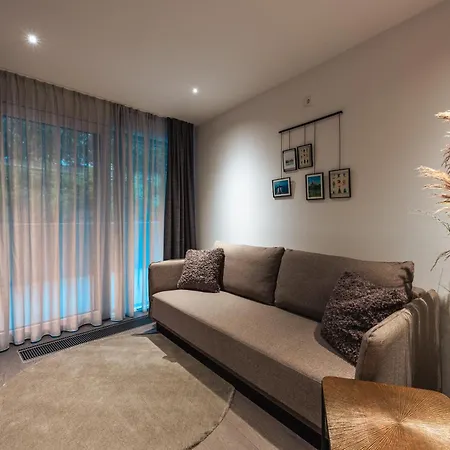 Seegefluester * Velden am Wörthersee