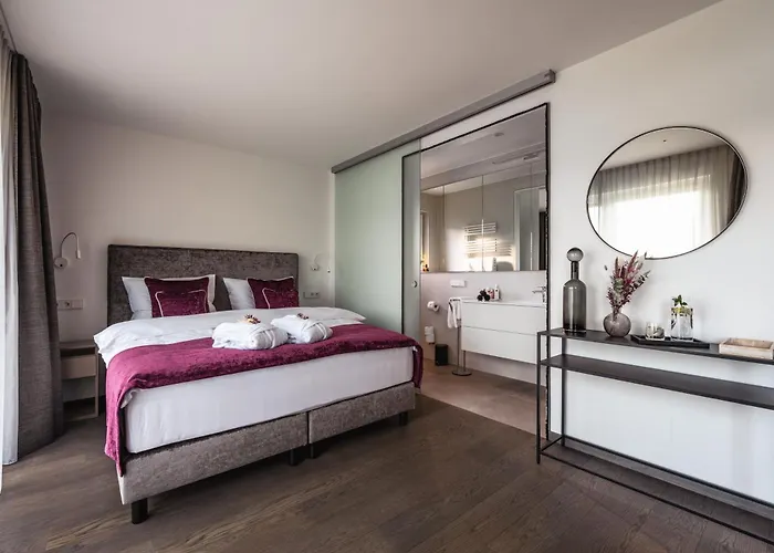 Seegefluester Villa Velden am Woerthersee